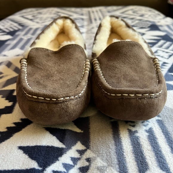 UGG Women’s Ansley Slippers - Picture 4 of 4